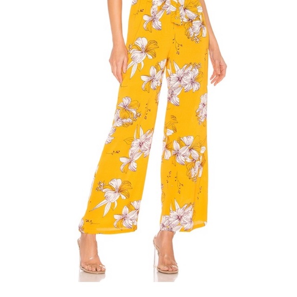 Revolve jumpsuit - Picture 5 of 9